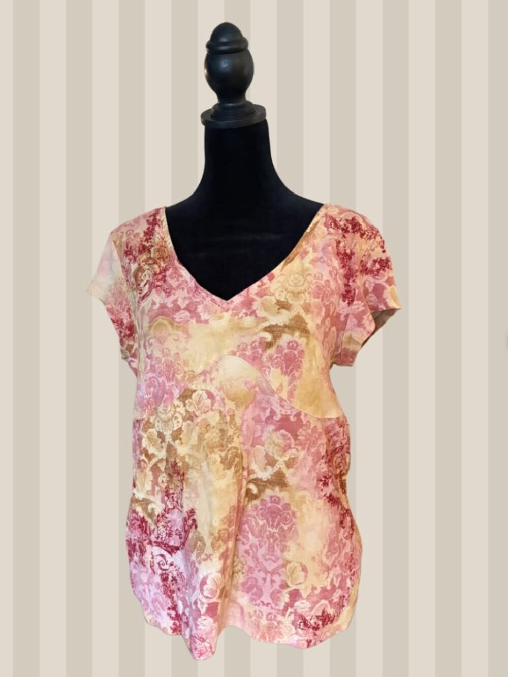 Y2K Axcess Patterned Top - Picture 3 of 7